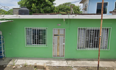 CASA EN VENTA EN URSULO GALVAN VERACRUZ, CALLE PIPILA