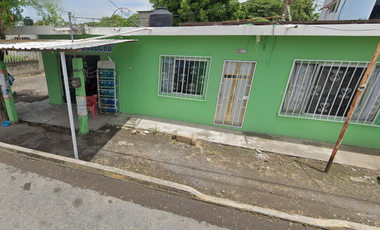 CASA EN VENTA EN URSULO GALVAN VERACRUZ, CALLE PIPILA