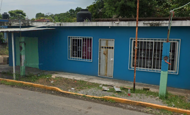 CASA EN VENTA EN URSULO GALVAN VERACRUZ, CALLE PIPILA