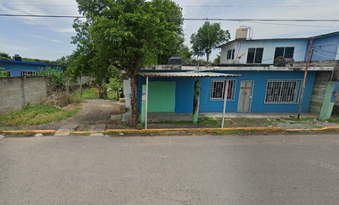 CASA EN VENTA EN URSULO GALVAN VERACRUZ, CALLE PIPILA