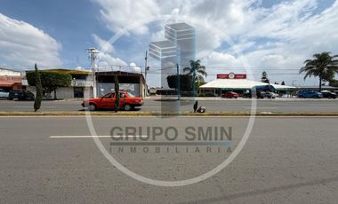 BODEGA EN RENTA DE 1,600 M2 EN AVENIDA CONSTITUYENTES  SAN JUAN DEL RIO