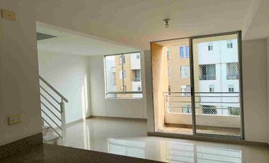 VENDO APTO DÚPLEX EXCELENTE UBICACIÓN FRENTE CENTRO COMERCIAL UNICENTRO