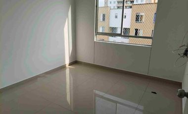 VENDO APTO DÚPLEX EXCELENTE UBICACIÓN FRENTE CENTRO COMERCIAL UNICENTRO