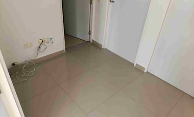 VENDO APTO DÚPLEX EXCELENTE UBICACIÓN FRENTE CENTRO COMERCIAL UNICENTRO