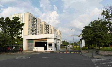 VENDO APTO DÚPLEX EXCELENTE UBICACIÓN FRENTE CENTRO COMERCIAL UNICENTRO