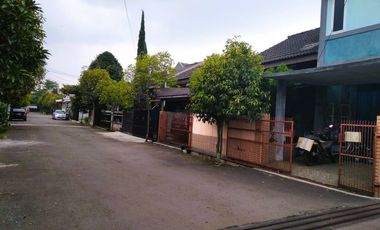 Jual rumah cluster Batujajar, Strategis Pisan akses langsung jalan raya