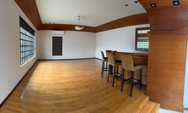 CASA EN NOGALAR DEL CAMPESTRE