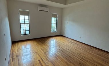 CASA EN NOGALAR DEL CAMPESTRE