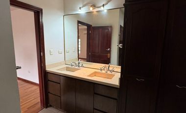 CASA EN NOGALAR DEL CAMPESTRE