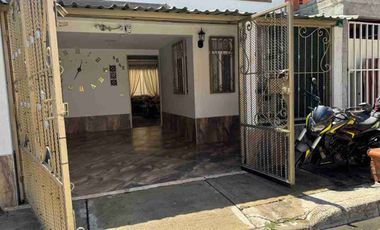 Vendo casa unifamiliar caña real excelente ubicación