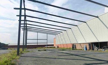 Alquilo total o parcialmente 2.024 m2 bodega en acopi Yumbo zona industrial lista para entrega en marzo 2026