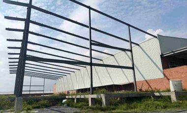 Alquilo total o parcialmente 2.024 m2 bodega en acopi Yumbo zona industrial lista para entrega en marzo 2026