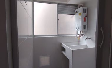 APTO EN ARRENDAMIENTO BOSQUES DE LA COLINA 3