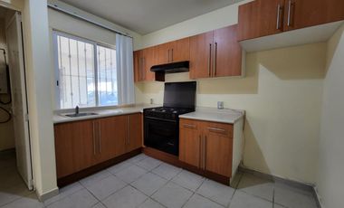 Departamento en PB renta, Calzada Acoxpa