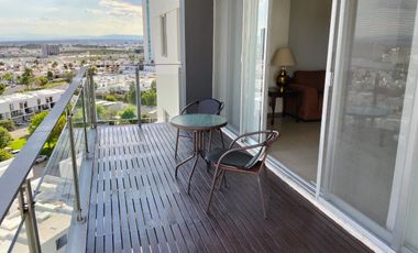 RENTA DE  PENTHOUSE AMUEBLADO en Juriquilla