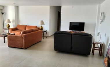 RENTA DE  PENTHOUSE AMUEBLADO en Juriquilla