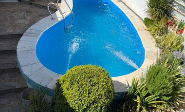 Venta de Casa CON PISCINA EN LUDUEÑA SUR