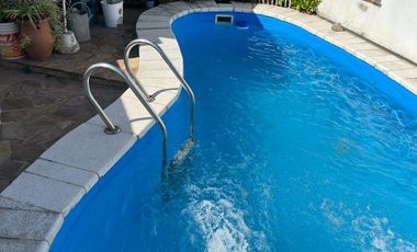 Venta de Casa CON PISCINA EN LUDUEÑA SUR