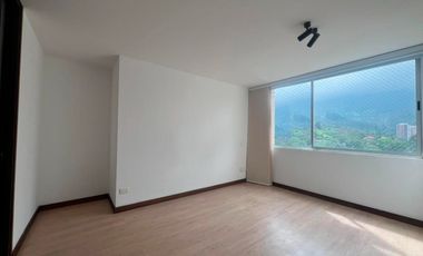 Apartamento en Arriendo en Camino Verde Envigado Antioquia