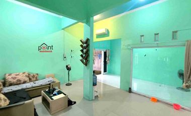 Rumah Cantik Luas Hook dapat 2 akses Jalan di Perumahan Jaten dekat ke UNS