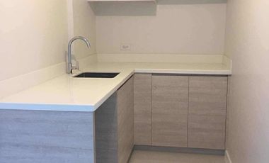 Rush Sale! Mandani Bay Tower 2 with parking area