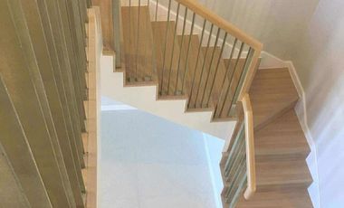 Rush Sale! Mandani Bay Tower 2 with parking area