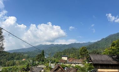 Rumah Villa di Desa Wisata Udara Dingin Purwakarta Dijual Murah