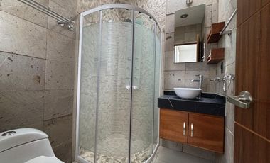 Casa en condominio — 3 recámaras, 2.5 baños, terraza y cochera para 2 autos