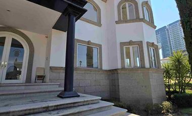 Rento o Vendo Casa en Residencial Fuente de las Lomas Interlomas