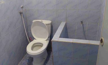 RUMAH SIAP HUNI BARU RENOV 1,5 LANTAI PADEMANGAN TIMUR