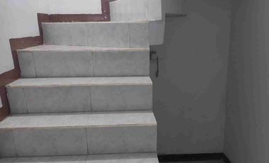 RUMAH SIAP HUNI BARU RENOV 1,5 LANTAI PADEMANGAN TIMUR