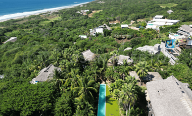 Se Vende Casa S: Elegancia Costera y Diseño Moderno en La Foresta, Puerto Escondido