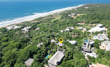Se Vende Casa S: Elegancia Costera y Diseño Moderno en La Foresta, Puerto Escondido