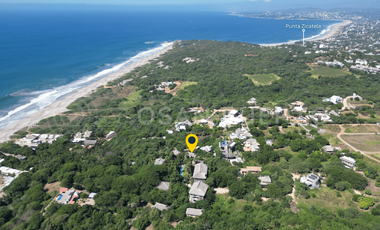 Se Vende Casa S: Elegancia Costera y Diseño Moderno en La Foresta, Puerto Escondido