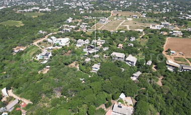 Se Vende Casa S: Elegancia Costera y Diseño Moderno en La Foresta, Puerto Escondido