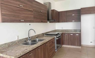 Hermosa casa en renta en la campiña, 3 recámaras cada una acompaño Zona norte