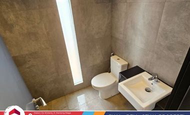 Jual Rumah Bagus luas 120m2 ada Smart Door Lock Lokasi Startegis  Di Wisteria  Metland Menteng Cakung Jakarta Timur