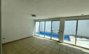 Casa con 254 m² de Terreno y 4 Recámaras en Venta, Banus