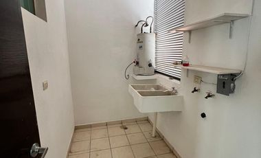 Casa con 254 m² de Terreno y 4 Recámaras en Venta, Banus