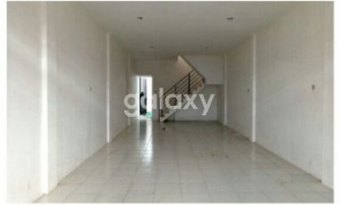 JUAL/ SEWA RUKO 2 LANTAI RAYA SEMAMPIR PADAT PENDUDUK