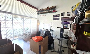 Casa en Venta en Satélite con Preciosos Jardines
