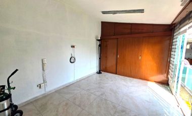 Casa en Venta en Satélite con Preciosos Jardines
