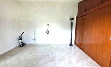 Casa en Venta en Satélite con Preciosos Jardines