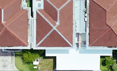 Jual Rumah 3 Lantai di Graha Family Surabaya Barat