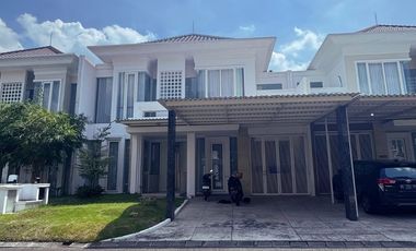 Jual Rumah 3 Lantai di Graha Family Surabaya Barat