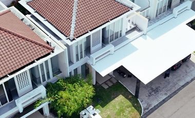 Jual Rumah 3 Lantai di Graha Family Surabaya Barat