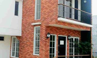 DIJUAL CIKUTRA TOWN HOUSE RUMAH BARU