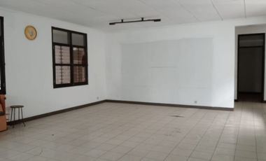 Dijual Cepat Harga NJOP Rumah Nyaman Siap Huni Cocok Untuk Kost2an Lokasi di Cibogo Sayap Surya sumantri Bandung