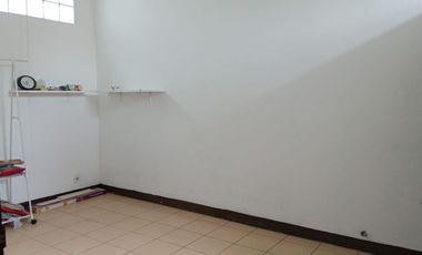 Dijual Cepat Harga NJOP Rumah Nyaman Siap Huni Cocok Untuk Kost2an Lokasi di Cibogo Sayap Surya sumantri Bandung
