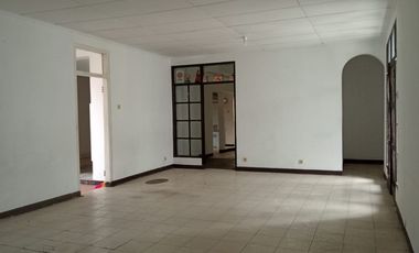 Dijual Cepat Harga NJOP Rumah Nyaman Siap Huni Cocok Untuk Kost2an Lokasi di Cibogo Sayap Surya sumantri Bandung